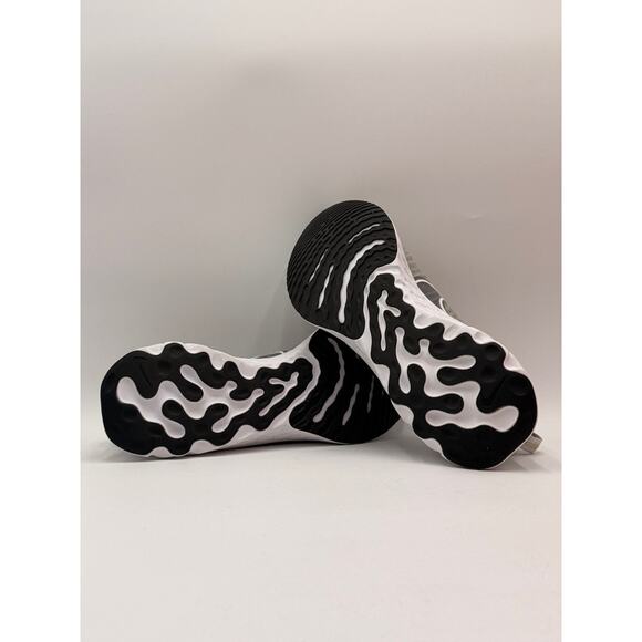 Nike REACT INFINITY RUN FK 2 Men's NEW Running Sneaker Gray US Size 11.5 - Picture 9 of 11